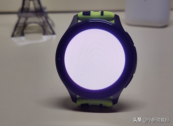 适合年轻人的手表潮牌 ，年轻潮流手表品牌（真我手表T1开箱年轻人的潮牌手表应该怎么做）