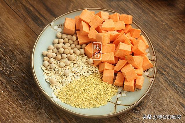 豆浆煮多长时间就熟了，豆浆要煮多久才算熟透（多给家人做这10款豆浆）