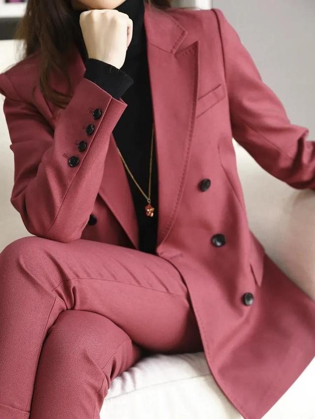 简约时尚款穿搭示范让你节后上班出街无忧，上班族时尚穿搭（时髦洋气还显瘦）