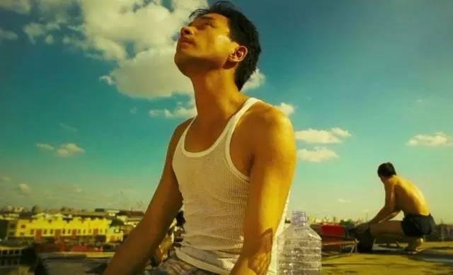 何炅是同性恋吗，何炅怎么了（让我想到了愚人节跳楼的张国荣）