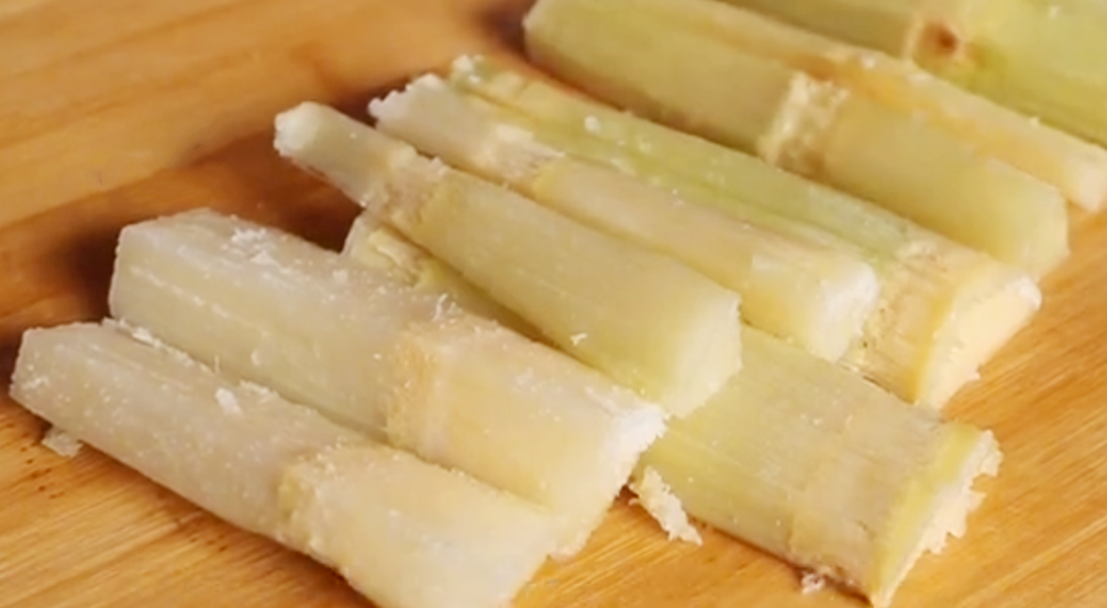 圖片[3]-【甘蔗雪梨糖水】做法步驟圖 清甜多汁 大人孩子常喝喉嚨舒服-起舞食譜網(wǎng)