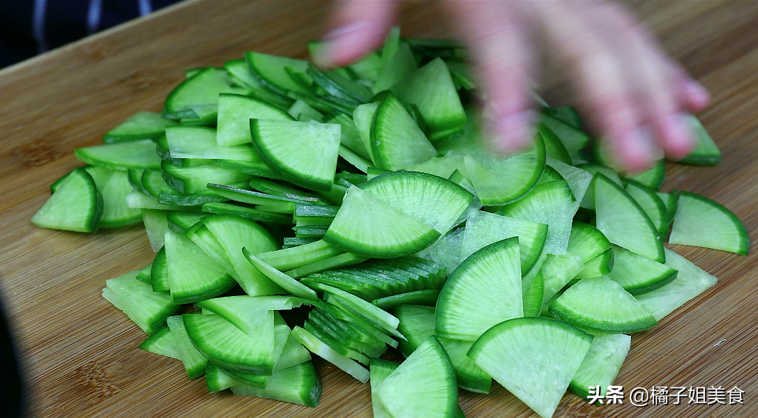 图片[3]-【萝卜花生拌菜】做法步骤图 脆爽可口 简单易做   解腻必备-起舞食谱网