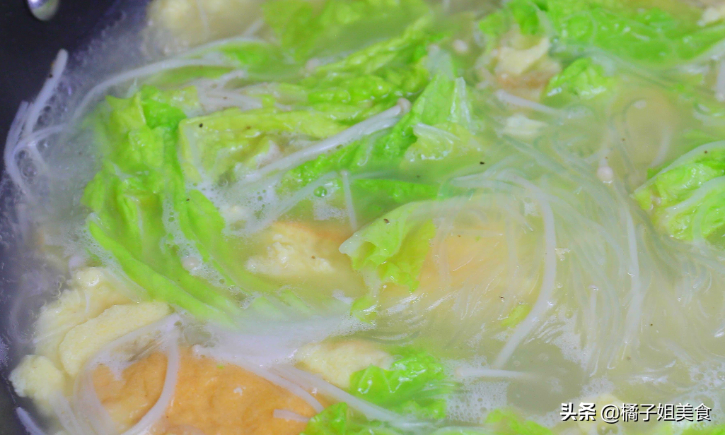 图片[6]-【白菜鸡蛋粉丝汤】做法步骤图 冬季暖心必备 鲜美可口 营养又-起舞食谱网