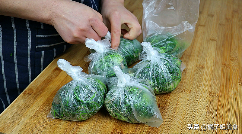 图片[7]-终于知道存放荠菜的方法 一次存10斤 放一年不坏-起舞食谱网