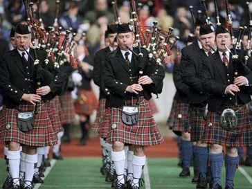 苏格兰乐器，苏格兰乐器是什么（苏格兰风笛的奥秘）