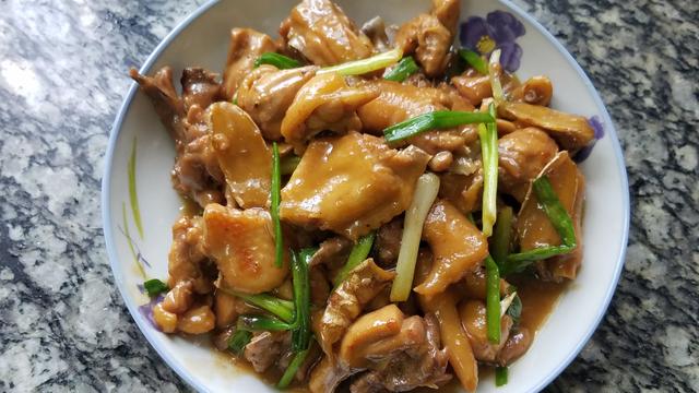 怎么做鸡块，怎样炖鸡块好吃又简单（简单做法2分钟学会）