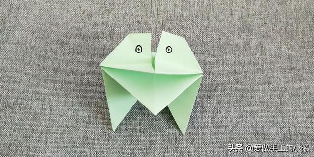 折青蛙怎么折简单又会跳，如何折会弹跳的青蛙（嘴巴会动的青蛙折纸）