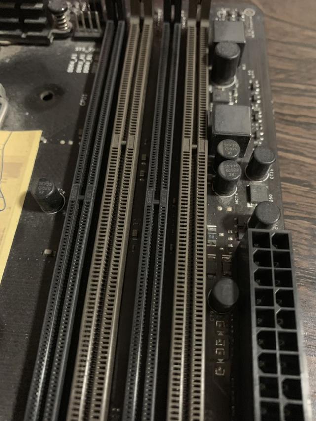 b150主板配什么cpu，z77主板参数（B150主板支持英特尔6789代处理器）