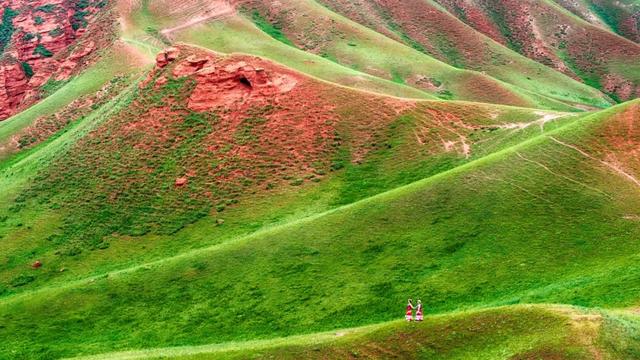 青海旅游景点排名前十，青海旅游景点排名前十自驾游地图（青海十大经典旅游景点）