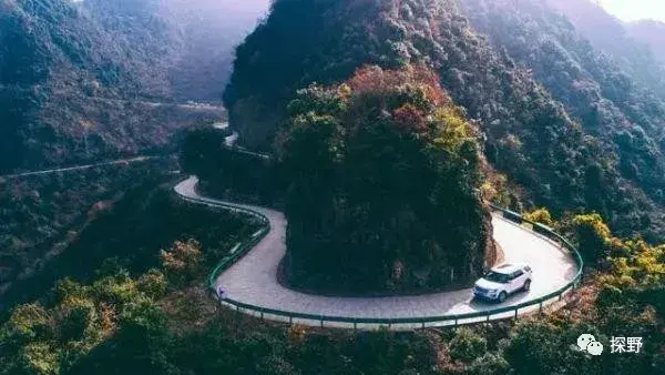 安徽月亮湾自驾游攻略，安徽月亮湾风景区（安徽这5条安徽自驾游经典线路必须去）