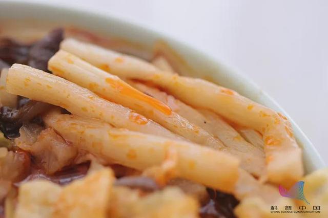 螺蛳粉是什么材料做的，螺蛳粉的制作方法和原料（常吃螺蛳粉竟会致癌）