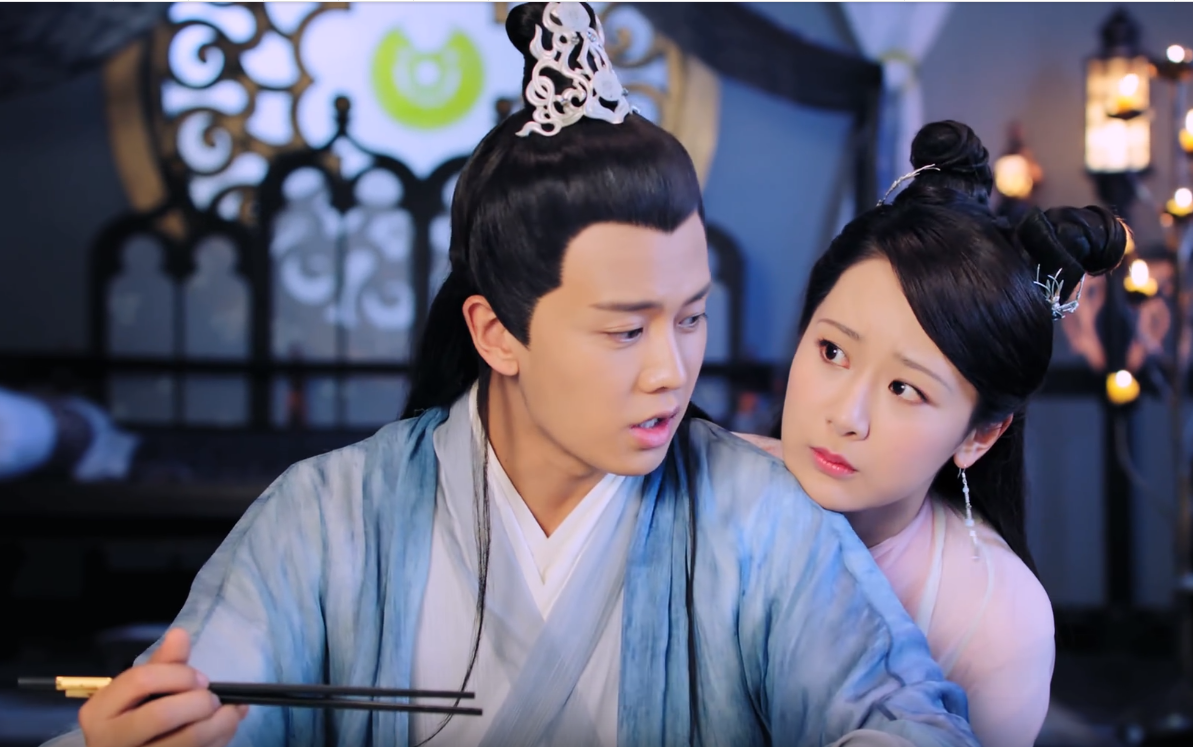 天乩之白蛇传说1:九奚山小白蛇初遇紫萱,化作人形,受尽宠溺-质信十强