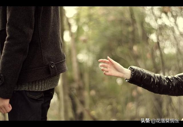 感人的分手信，分手了写给男友的一封信（最感人的分手信）