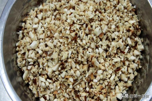 香菇肉馅饺子怎么调馅，家常香菇肉馅怎么调（教你做香菇肉酱）