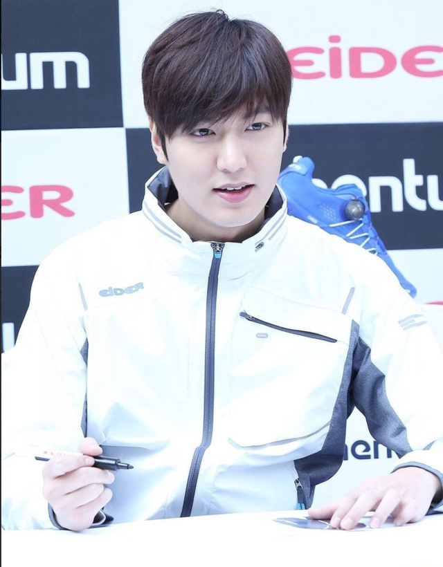 精选权志龙高清图片    权世界只有·GD，权志龙全部图片（说明入伍这几年他还没忘记老本行）