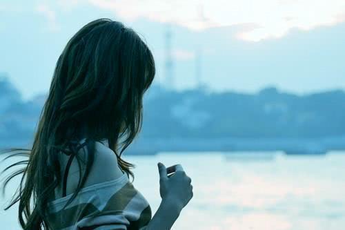 我心中永远有个你，向心爱的女孩表白的个人签名:此生我心中永远有你（在我心里，永远有个你）