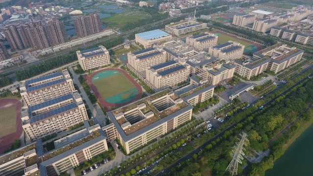 东华高级中学收费标准，东华高级中学收费标准2021（听说东华高级中学是“神校”一般的存在）