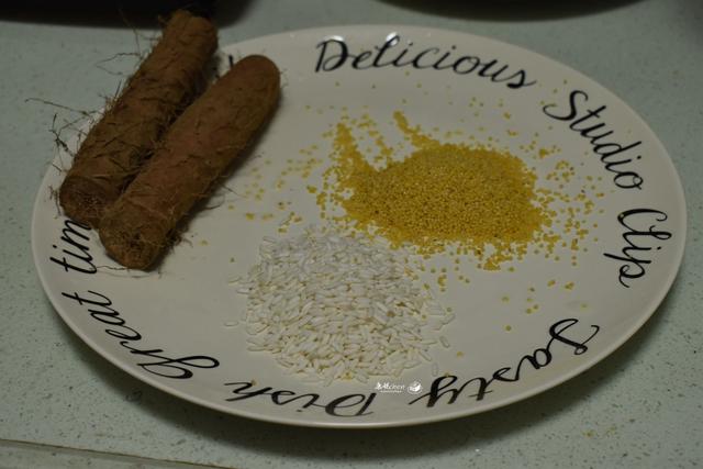 怎么使用豆浆机制作好喝的米糊豆浆，怎么用豆浆机做米糊（这样做米糊清香细腻顺滑）