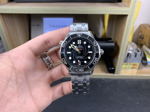 复刻表2000元成本多少，说说现在复刻表卖2000元成本是多少（完美复刻的手表性价比超高只要两千多左右）