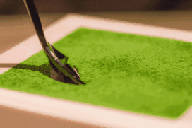 抹茶色怎么调，抹茶色怎么调油画棒（教你在家自制抹茶美食）