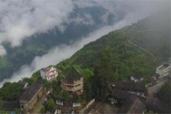 云南有哪些旅游景点，云南昭通有哪些旅游景点（怒江州10大最好玩的地方）