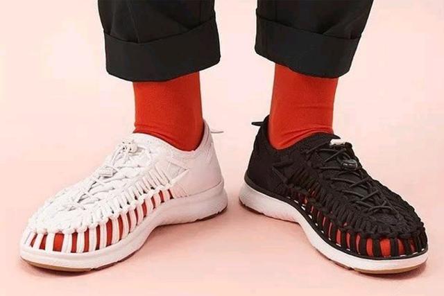 沙滩鞋选购技巧，沙滩鞋怎么搭配（成就自由不羁的活力少年）