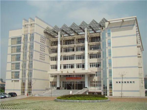 广州经济技术专修学院，广州远东外语外贸专修学院怎么样（广东这些学校要升本科了）