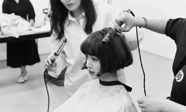 女团成员开场介绍，宝藏女团的魅力尽头在哪里