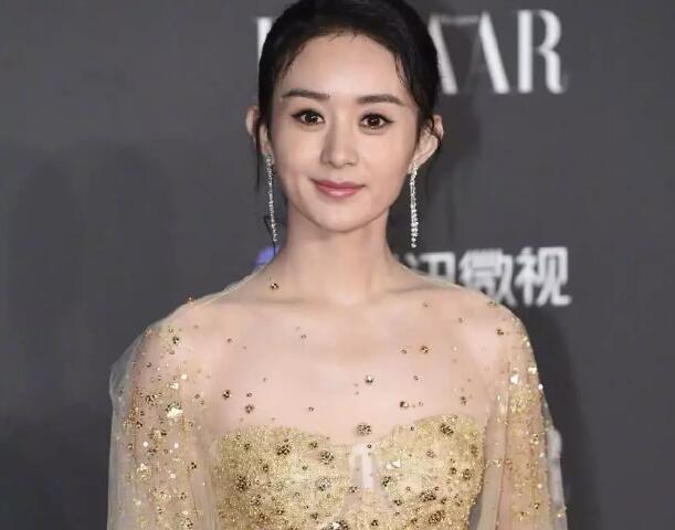 2020年林允街头喝奶茶(林允节目里喝的什么奶茶)