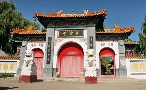 点香有什么讲究，家里点熏香有什么讲究（这些习俗礼仪必须遵守）
