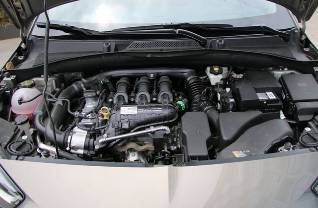 别克凯越百公里油耗是多少，别克凯越的油耗是多少（凯越已经降至5万多）