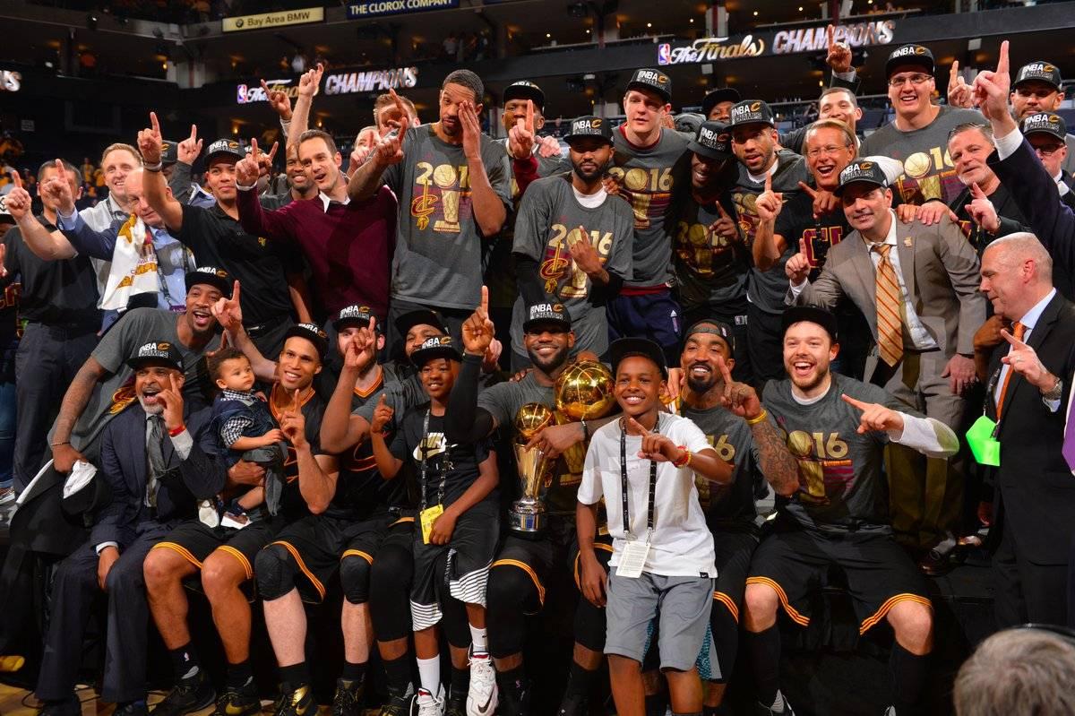 骑士队球员名单(里奇保罗旗下詹姆斯为首25位球员) - 青木春