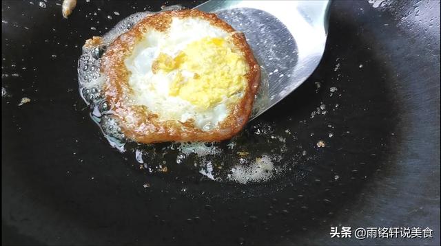 怎么样做出鲜美奶白鲫鱼汤，这才是鲫鱼汤正确做法