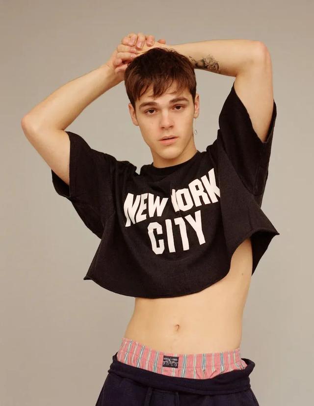 aj 是什么，aj系列所有款式图片（18岁美国新生代男歌手高高瘦瘦白白净净）