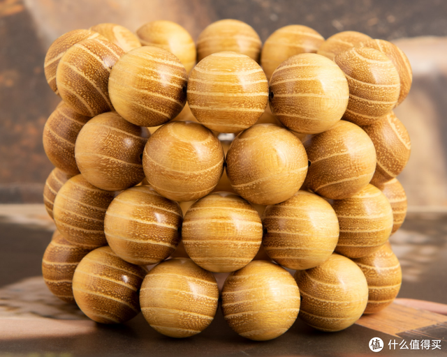 乌木手串怎么辨别真假，乌木手串真假鉴别（万物皆可盘：万字长文）