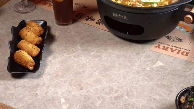 扛把子念kang还是gang呢，扛把子怎么读gang（蛙小侠，内讧了）