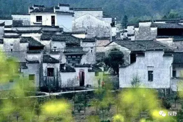 安徽月亮湾自驾游攻略，安徽月亮湾风景区（安徽这5条安徽自驾游经典线路必须去）