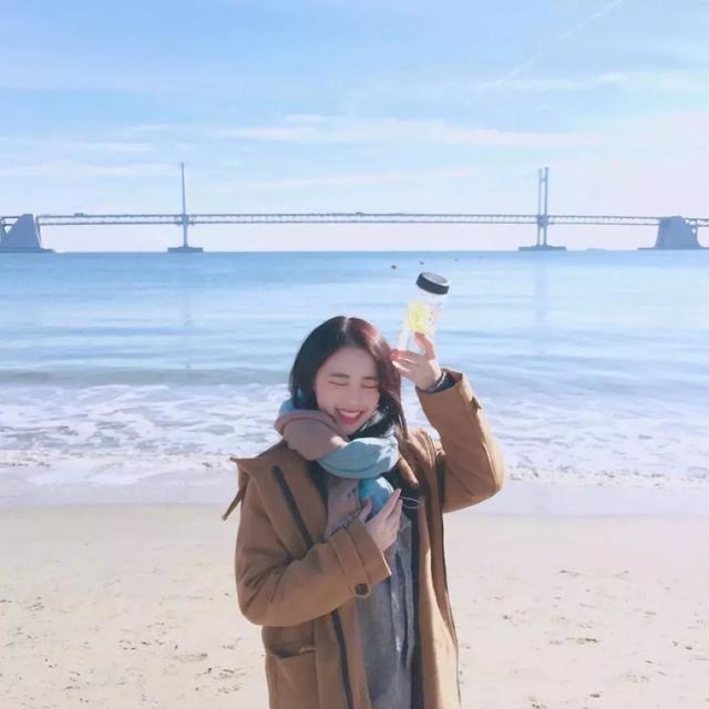 气质女头像迷人，魅力气质女生头像/干净脱俗 温柔上进.微信（知足且上进 温柔而坚定）