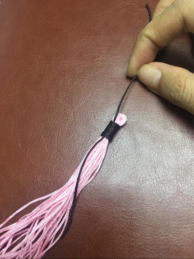 流苏是什么意思，洁白的流苏是什么意思（中国结编织教程——流苏）