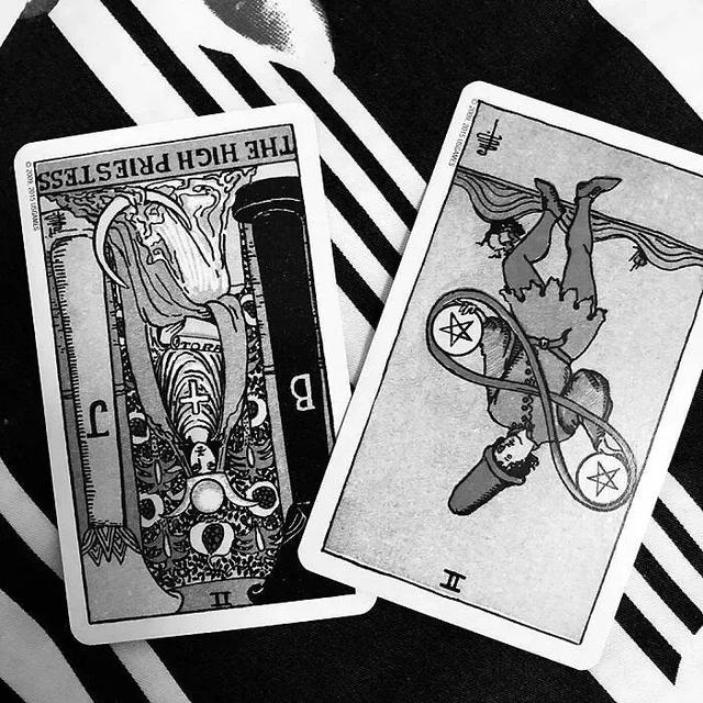 朋友圈壁纸+头像微信，朋友圈壁纸+头像（朋友圈背景图+头像套图）