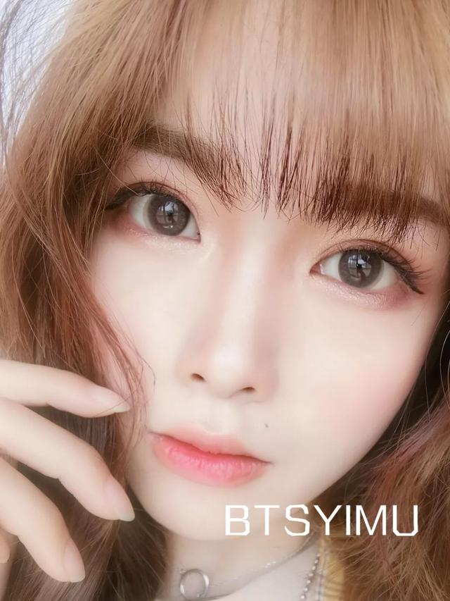 隐形眼镜为什么会滑片，隐形眼镜为什么会滑片脱落（为什么美瞳会滑片）