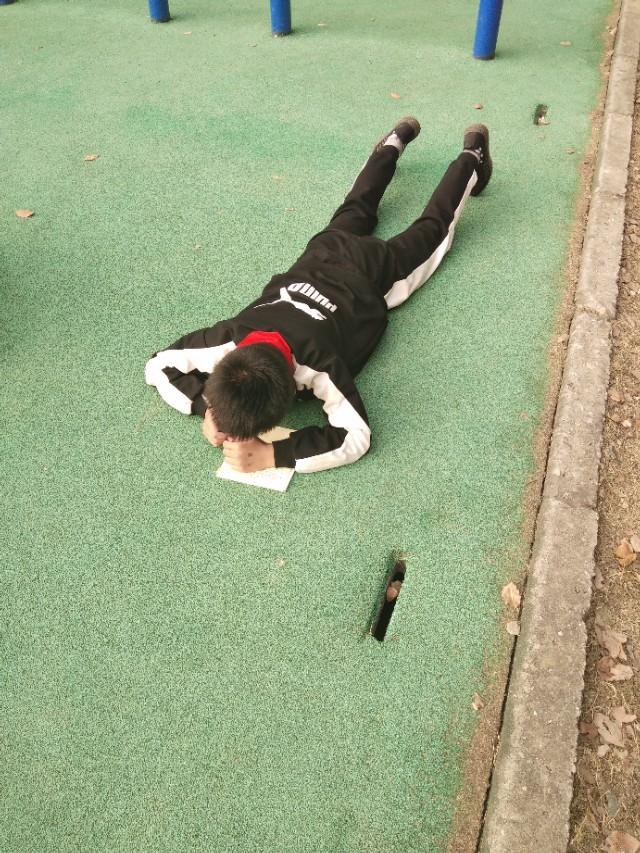 春天在什么在什么在什么上仿写，春天在什么在什么在什么上的仿写句子有哪些（跟着朱自清的美《春》写出我们精彩的《秋》）