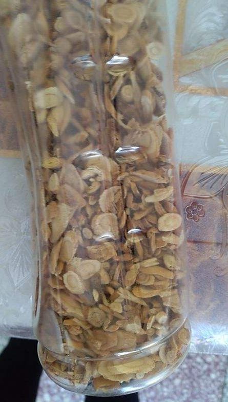 黄精图片植物图片，黄精的作用和功效图片（最低也要60元一斤）