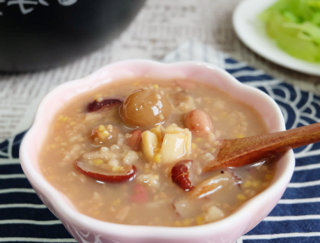 桂圆干的多种吃法，桂圆干有哪些吃法（吃红枣不如吃桂圆）