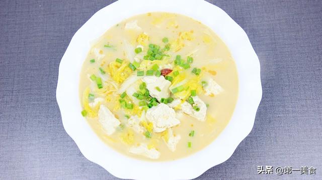 白菜豆腐汤怎么做好喝，怎么做紫菜蛋花汤好喝（1颗白菜、1块豆腐锅里一炖）