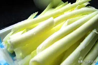 丹顶鹤的家乡在哪个省，丹顶鹤是哪个省的（丹顶鹤的故乡：辽宁盘锦）