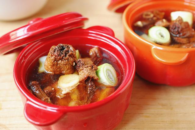 姬松茸千万别拿来煲汤，姬松茸（40岁的女人多喝这道汤）