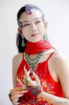 杨丽萍婚姻，杨丽萍结婚对象（为何在关键时刻打掉孩子）