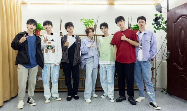 天天向上张国立，天天向上张国立姚晨是哪一期（湖南主持接班人亮相《天天向上》）