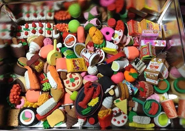 涂鸦系列之怎样画美丽海滩，关于沙滩的画怎么画（20个另类的收藏）